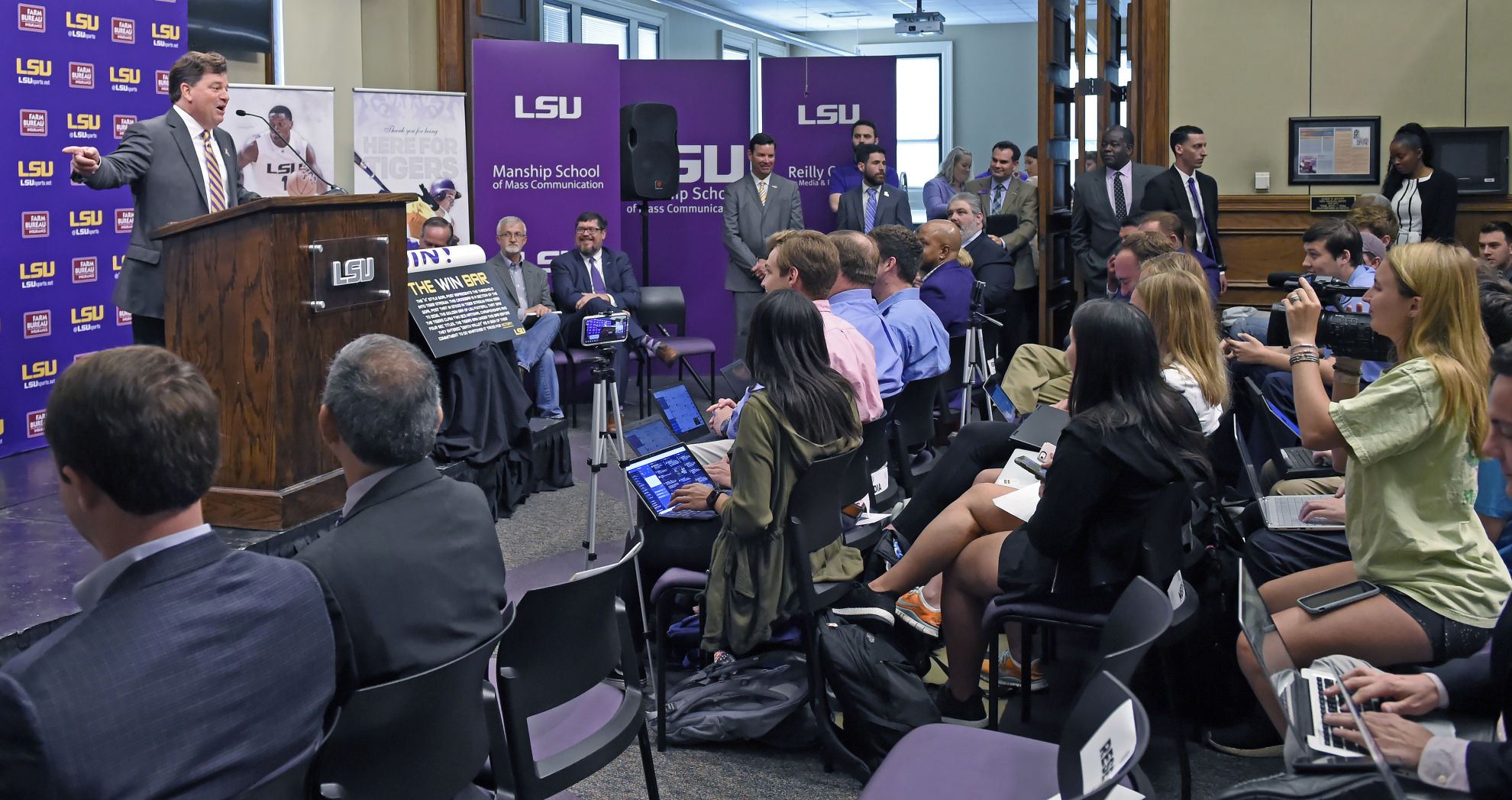 lsuwoodward0437.042419 bf.jpg